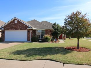 17300 Gold Dr, Edmond, OK 73012