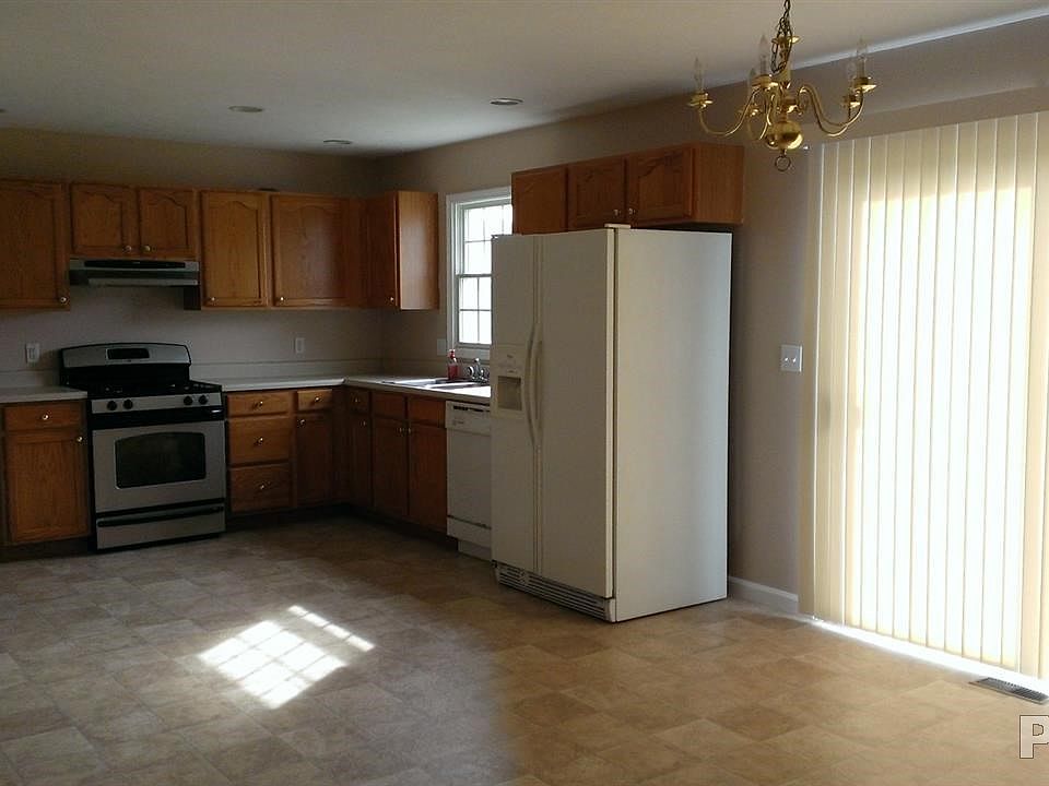 1st image of 4214 W Carrousel Ln