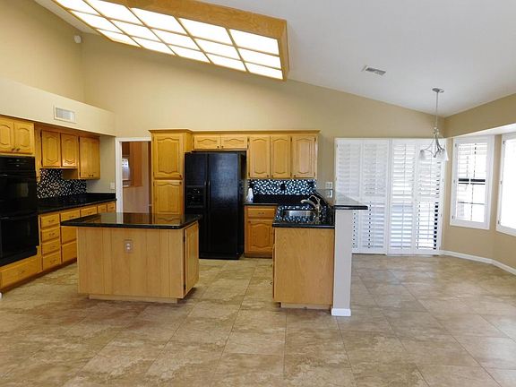 4th image of 18811 N Suncrest Ct