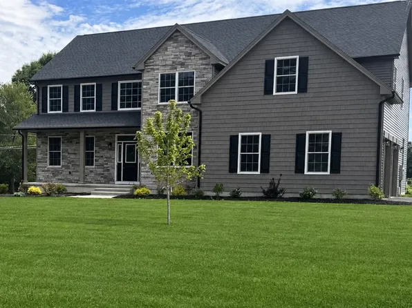 2 Scarlett Dr, East Longmeadow, MA 01028