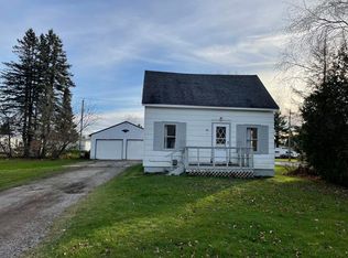 745 W 25th Ave, Sault Sainte Marie, MI 49783