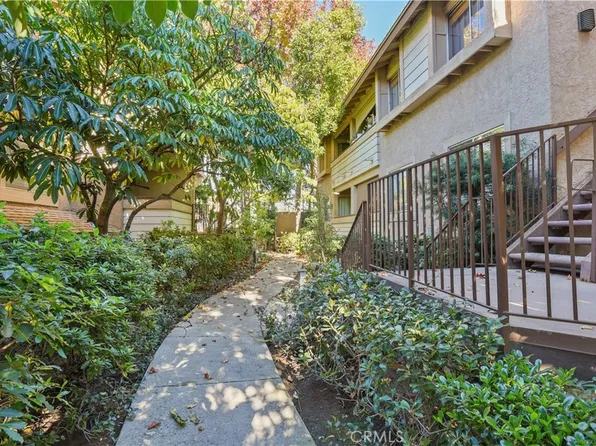 10237 De Soto Ave Unit A, Los Angeles, CA 91311