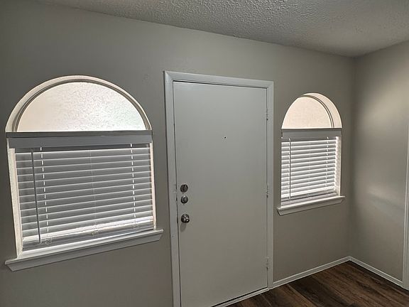 2nd image of 8102 Teal Park Ct