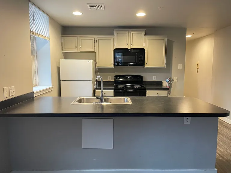 Welcome to Rosenwald Apartments - From Studios to 2 bedrooms Located in Downtown Lancaster! — Photo 28