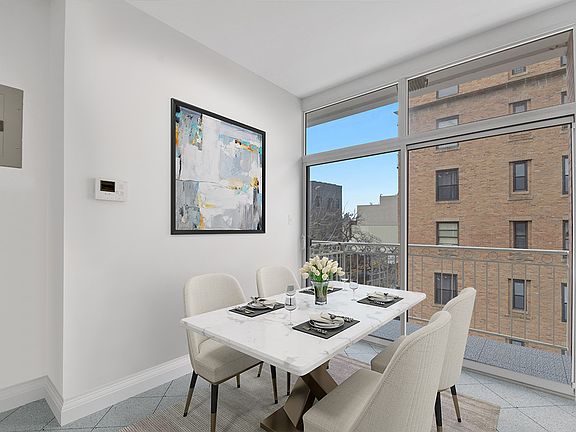 3rd image of 3001 Newtown Ave APT 4R
