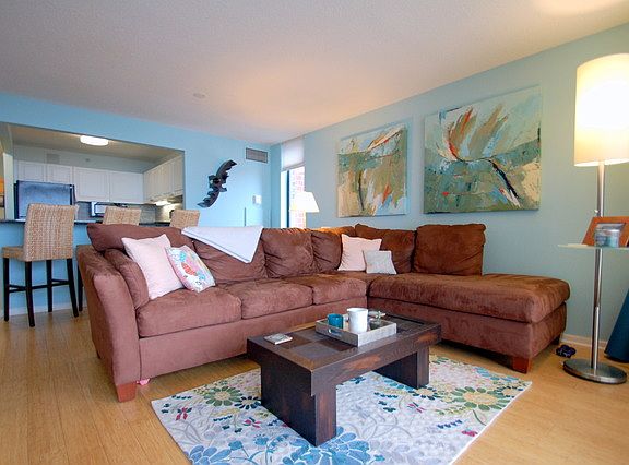 3rd image of 3660 N Lake Shore Dr APT 3210