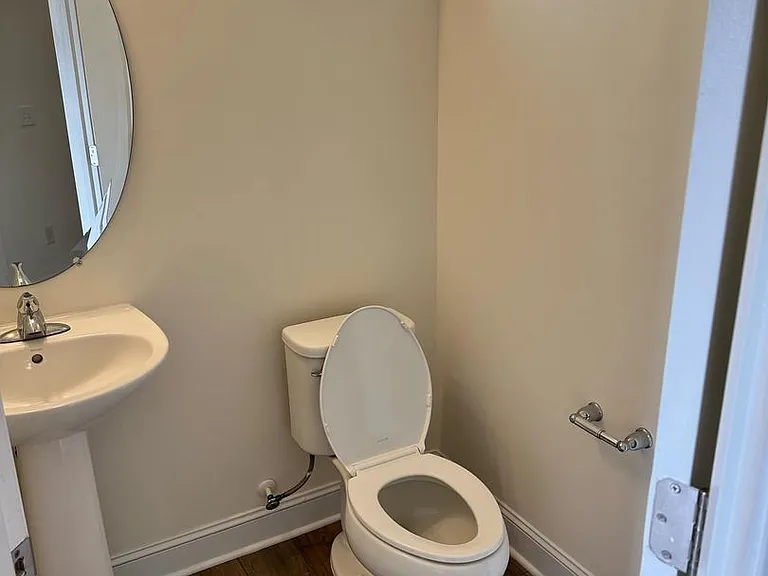 24 Blackthorn Ln — Photo 13