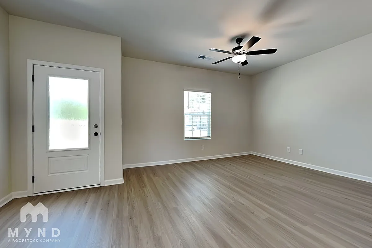 Building Photo - 22 Seville Way #-