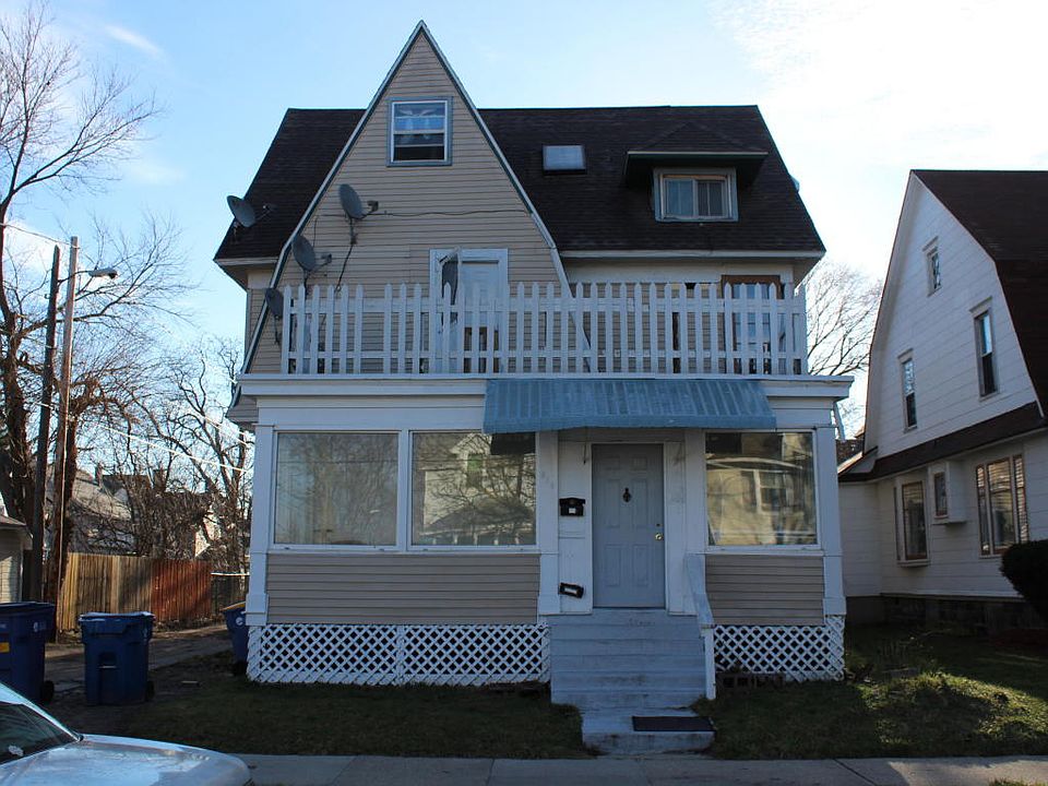 1st image of 814 Henry Ave SE
