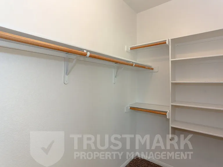 212 Crowfoot Dr #CROWFOOT212 — Photo 13