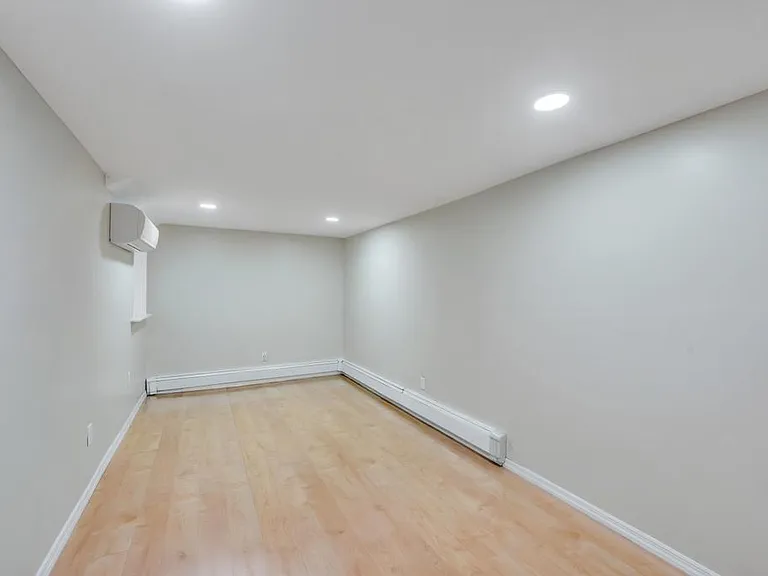 19 Dartmouth St — Photo 11