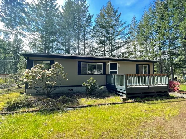 181 N Chinook Drive, Hoodsport, WA 98548