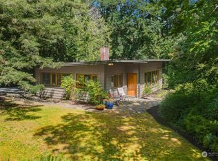 5885 NE Eagle Harbor Dr, Bainbridge Island, WA 98110