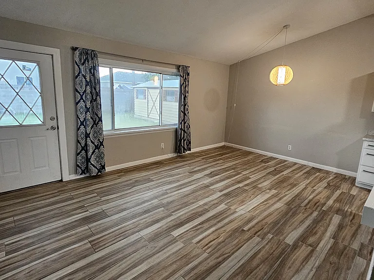 1010 S Plains Park Dr — Photo 6