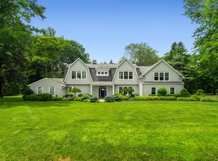 11 Linda Ln, Darien, CT 06820