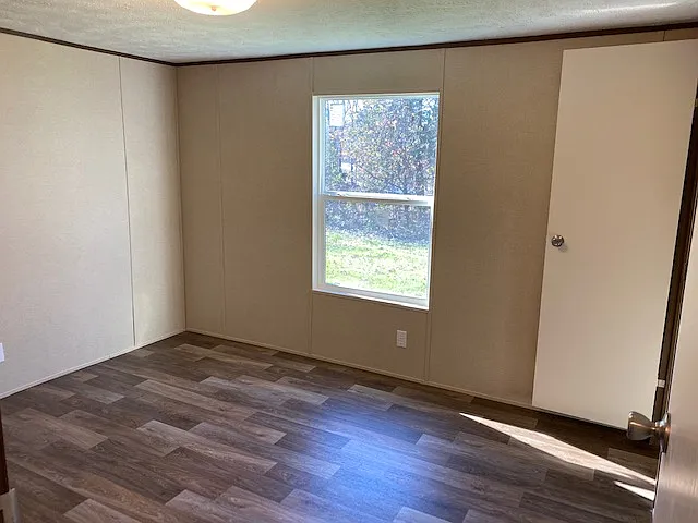 145 Vandenbrook Ln — Photo 10