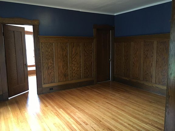 3rd image of 1237 Martin Luther King Jr St SE
