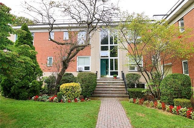 1st image of 20 Channing Pl APT 1R