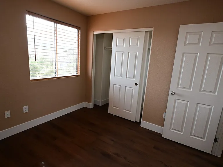 10461 Chrisman Ave — Photo 18