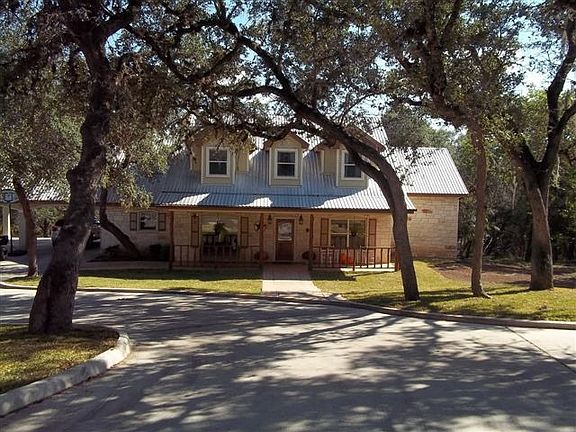 2nd image of 2001 W McCarty Ln