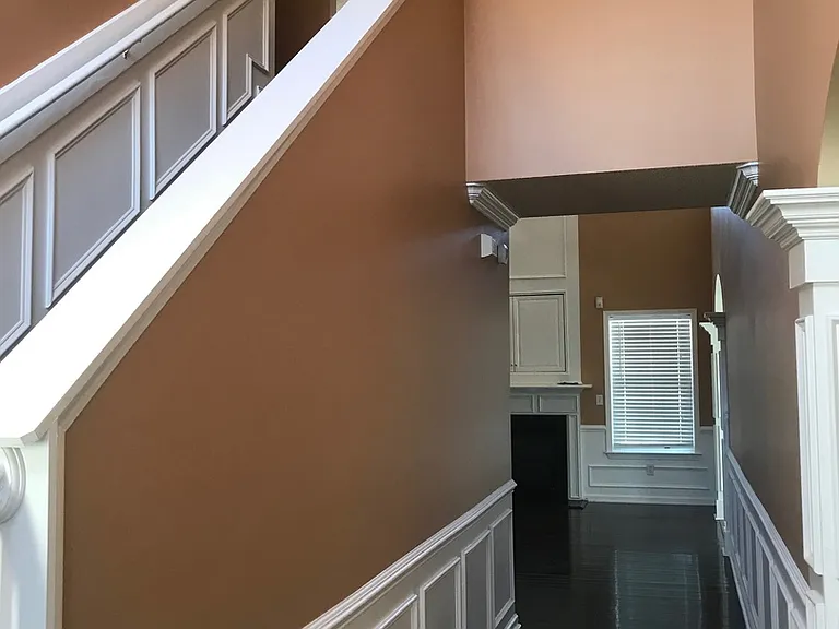 113 Pennine Dr — Photo 3