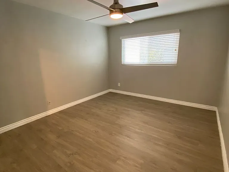 4533 Contour Blvd. — Photo 11