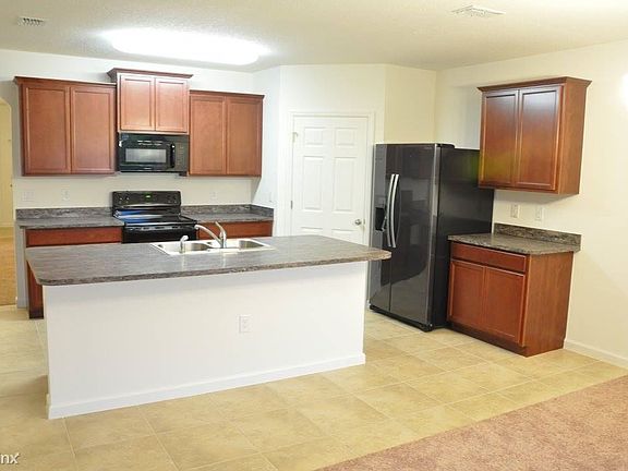 5th image of 3375 Rockport St SW