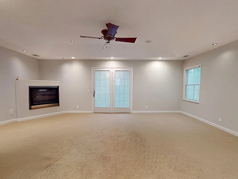 5803 Hall St — Photo 12