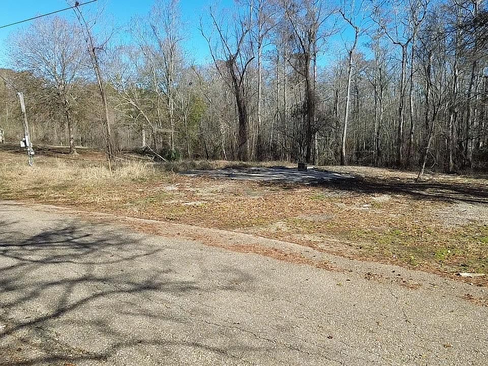 1st image of 31 & 32 Colyell Bay Dr