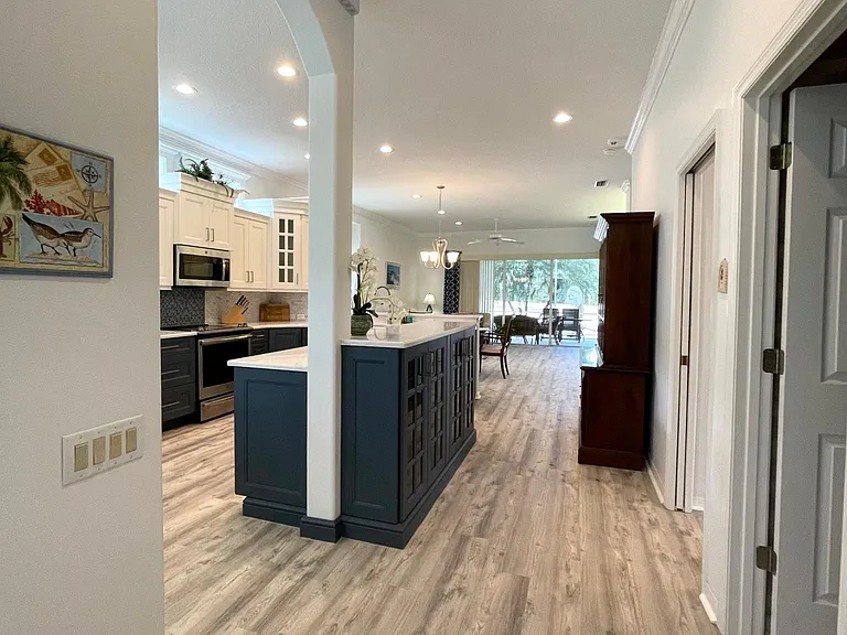 321 Lansbrook Dr — Photo 17