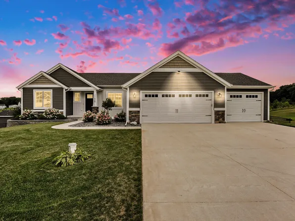 11628 Ridge Water Dr, Sparta, MI 49345