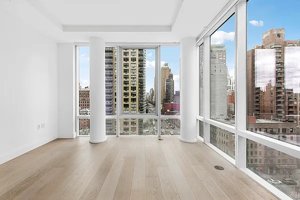 Rented by CITY SPHERE | media 2