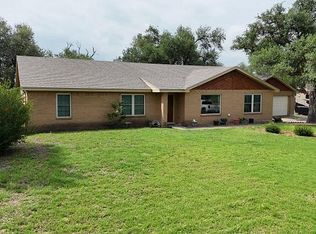 500 County Road 414, Taylor, TX 76574