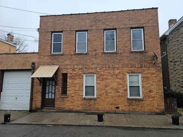 917 10th Ave APT 3, New Brighton, PA 15066