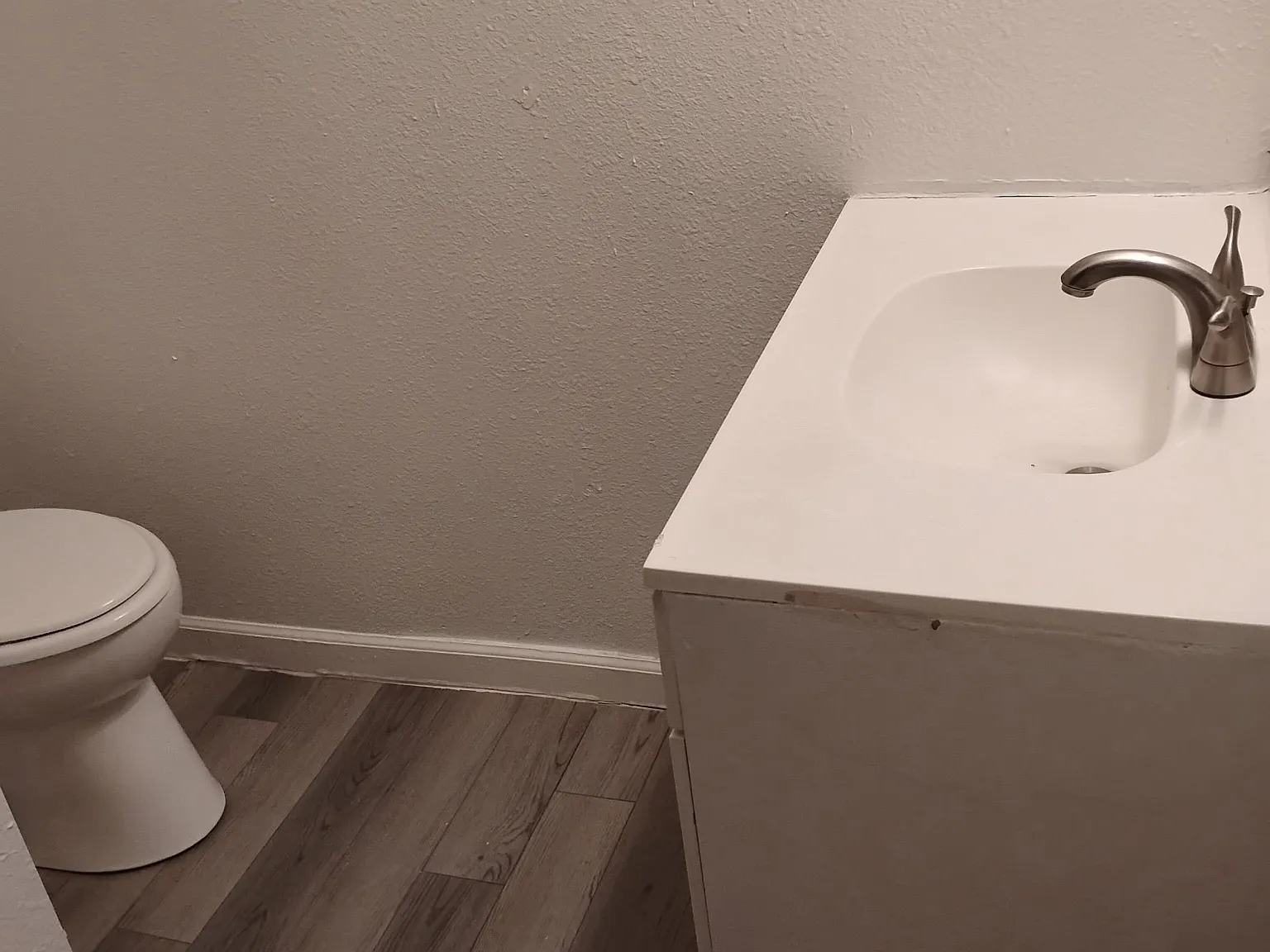 2 bed, 950 sqft, $900 — Photo 3