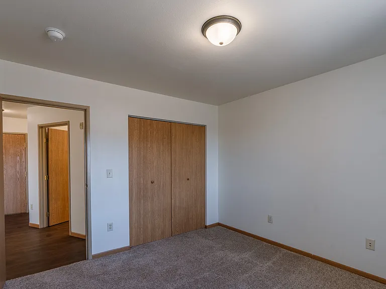 Grand Forks, ND Autumn Ridge Apartments | Bedroom