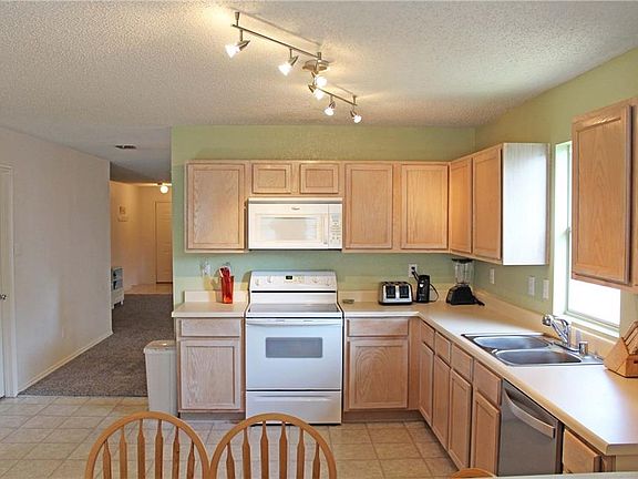 5th image of 8509 Clear River Ln