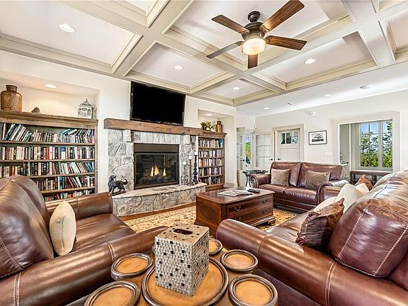 5th image of 109 Bernhardt Way