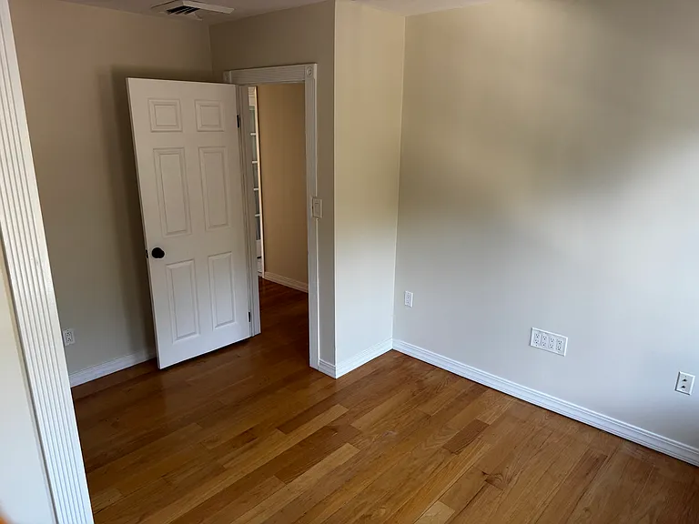 23 W Alhambra Ave #1 — Photo 6