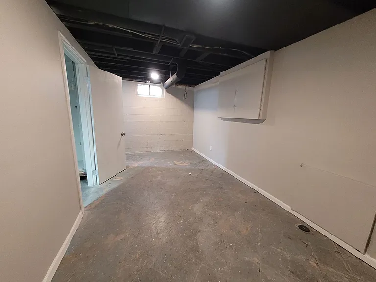 2237 S Union St — Photo 26