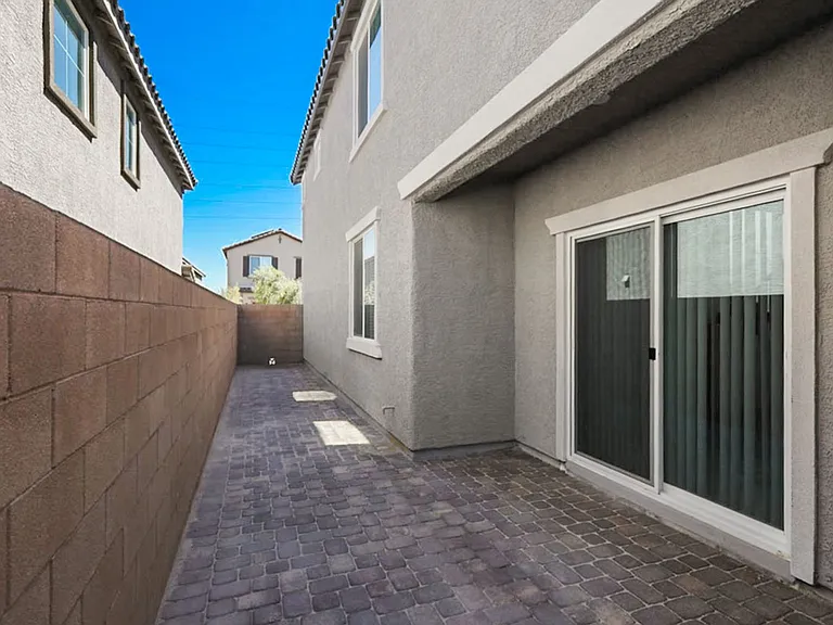 10589 Sariah Skye Ave — Photo 39