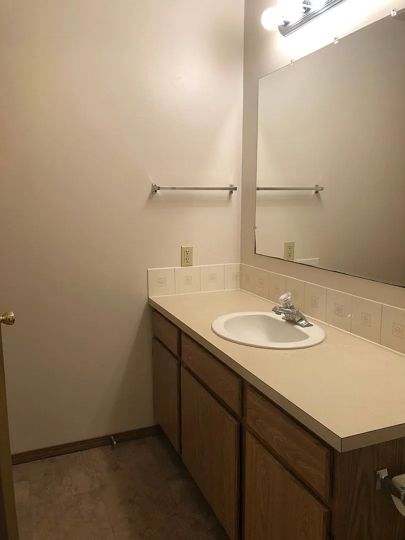 1557 NW Turner Drive — Photo 3