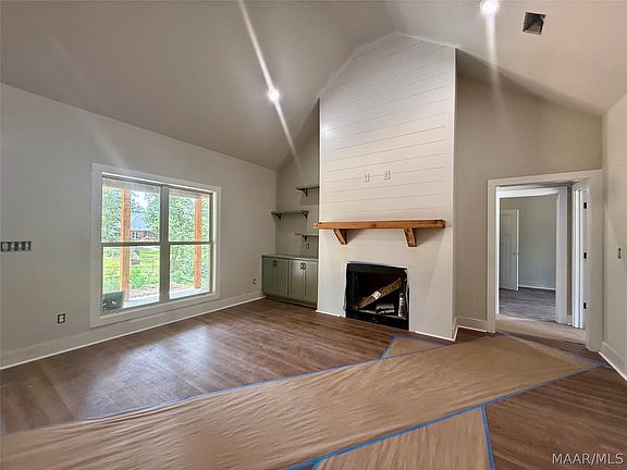 5th image of 421 Sunnybrook Dr