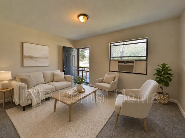 1159 Pangola Dr, Jacksonville, FL 32205