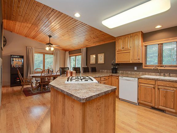 4th image of 826 19th St