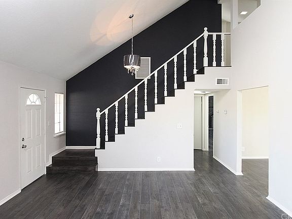 4th image of 1734 Linda Ave
