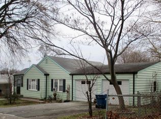 706 E 13th St, Carthage, MO 64836