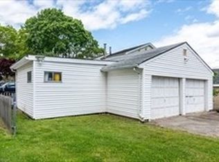 1130 Hancock St, Fall River, MA 02721