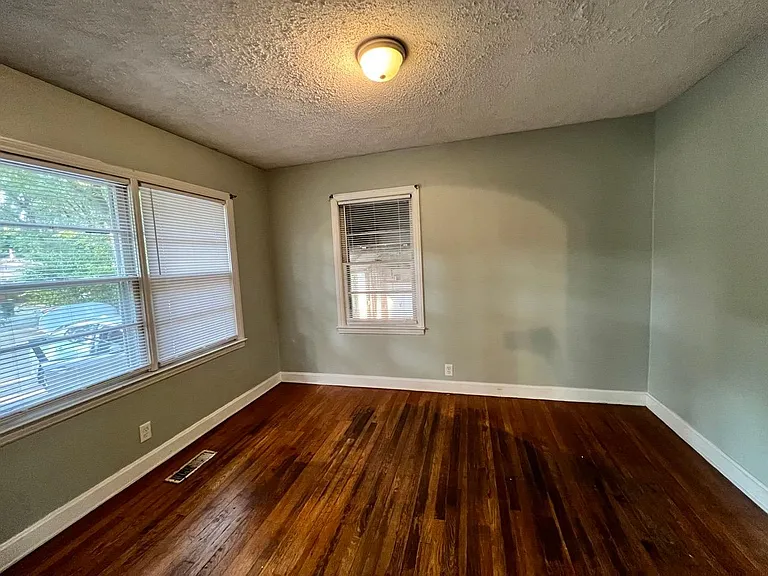 115 Dewey St — Photo 18