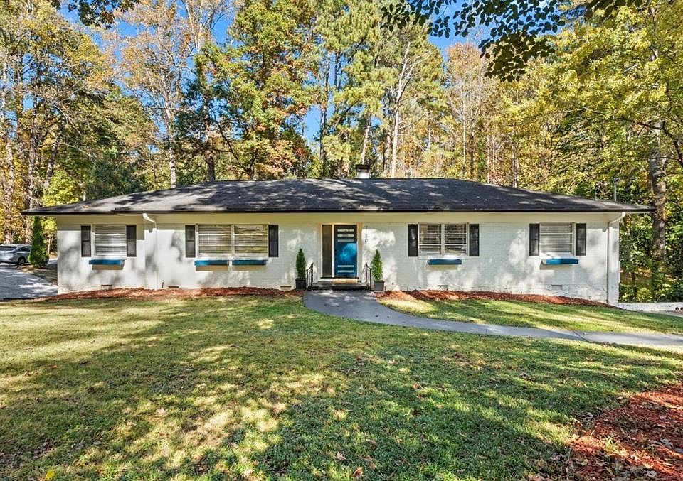 1st image of 2150 Azalea Cir